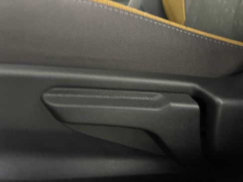 Certified 2025 Subaru Crosstrek 2.5i Sport w/ Crosstrek Mirror Package image 20