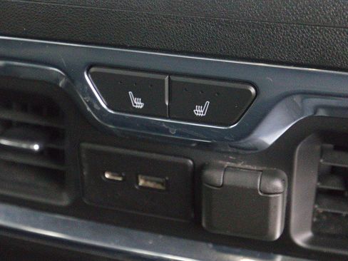 Used 2021 Chevrolet Silverado 3500 High Country w/ Technology Package image 40