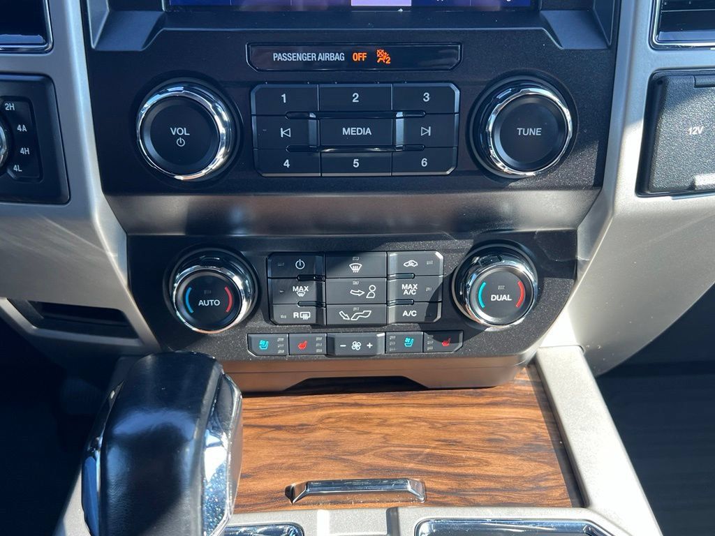 Used 2020 Ford F150 Lariat AWD/4WD image 30