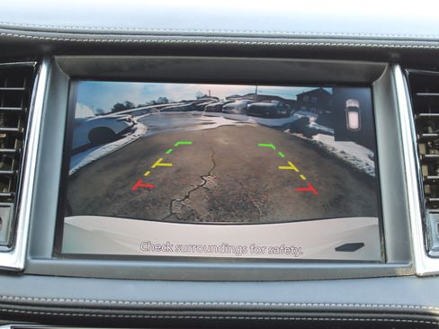 Used 2021 INFINITI QX50 Luxe w/ Appearance Package image 21