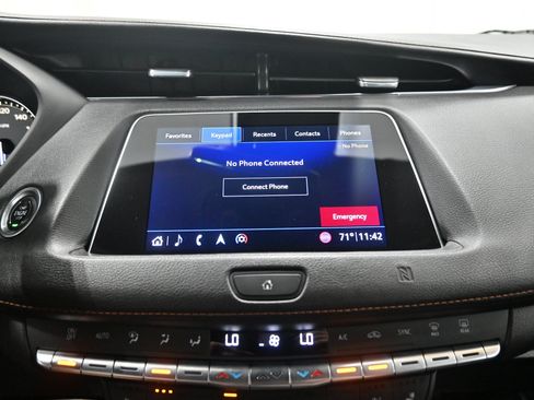 Used 2019 Cadillac XT4 Sport AWD/4WD image 13