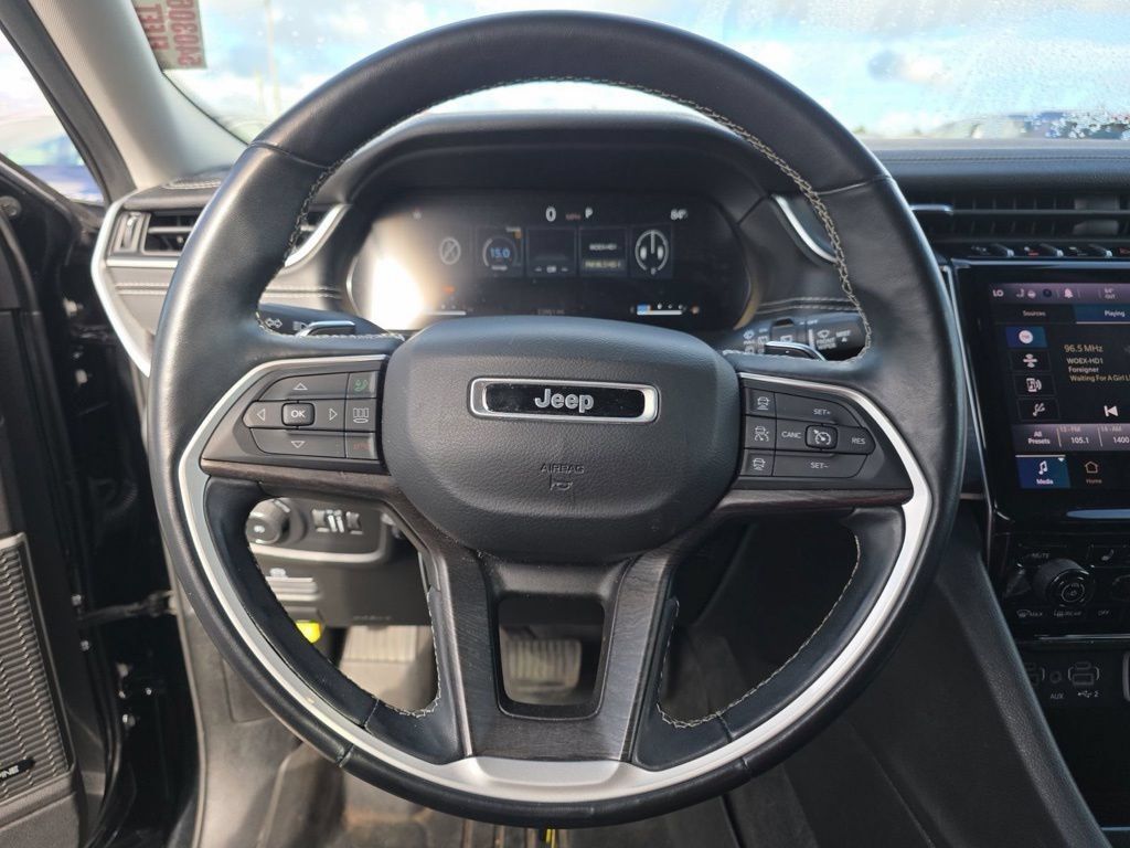 Used 2021 Jeep Grand Cherokee L Limited AWD/4WD image 10