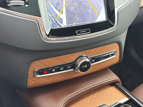Used 2023 Volvo XC90 B6 Plus w/ Protection Package AWD/4WD image 20