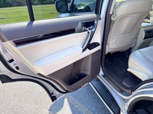 Used 2015 Lexus GX 460 w/ Premium Package AWD/4WD image 5