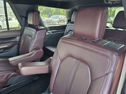 Used 2022 Ford Expedition Limited AWD/4WD image 38