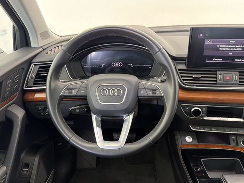 Used 2023 Audi Q5 2.0T Premium Plus AWD/4WD image 30
