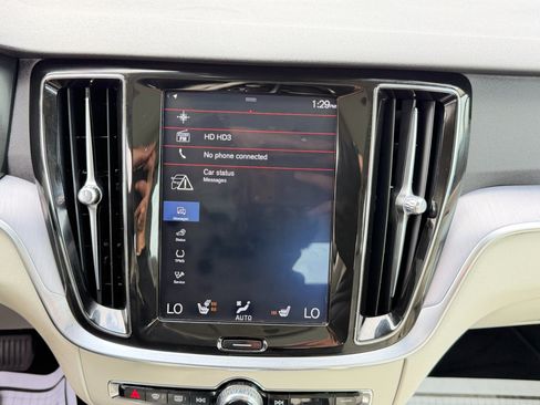 Used 2020 Volvo S60 T5 Momentum w/ Protection Package image 61