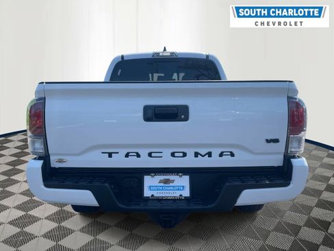 Used 2023 Toyota Tacoma TRD Sport AWD/4WD image 5