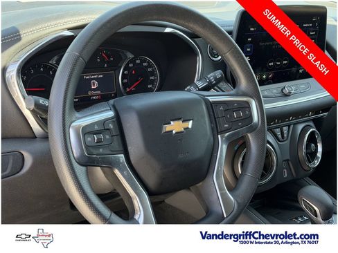 Used 2023 Chevrolet Blazer LT w/ Convenience Package FWD image 11