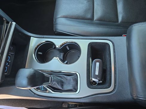 Used 2020 Jeep Grand Cherokee High Altitude image 21