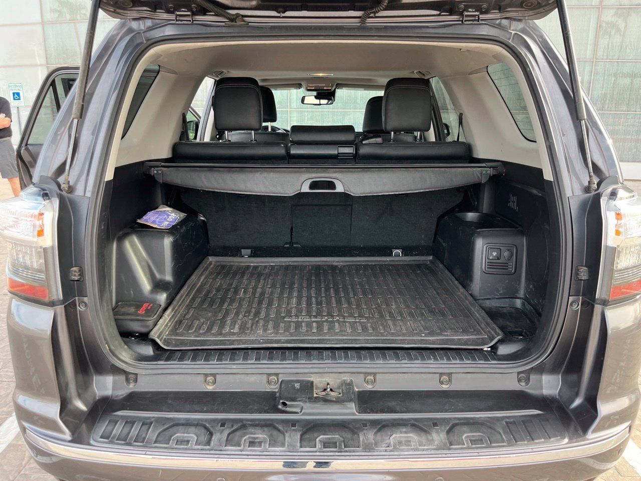 Used 2022 Toyota 4Runner Limited AWD/4WD image 11