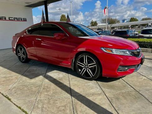 Used 2016 Honda Accord Touring image 5