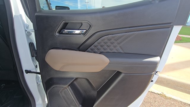 Used 2024 GMC Canyon Denali AWD/4WD image 17