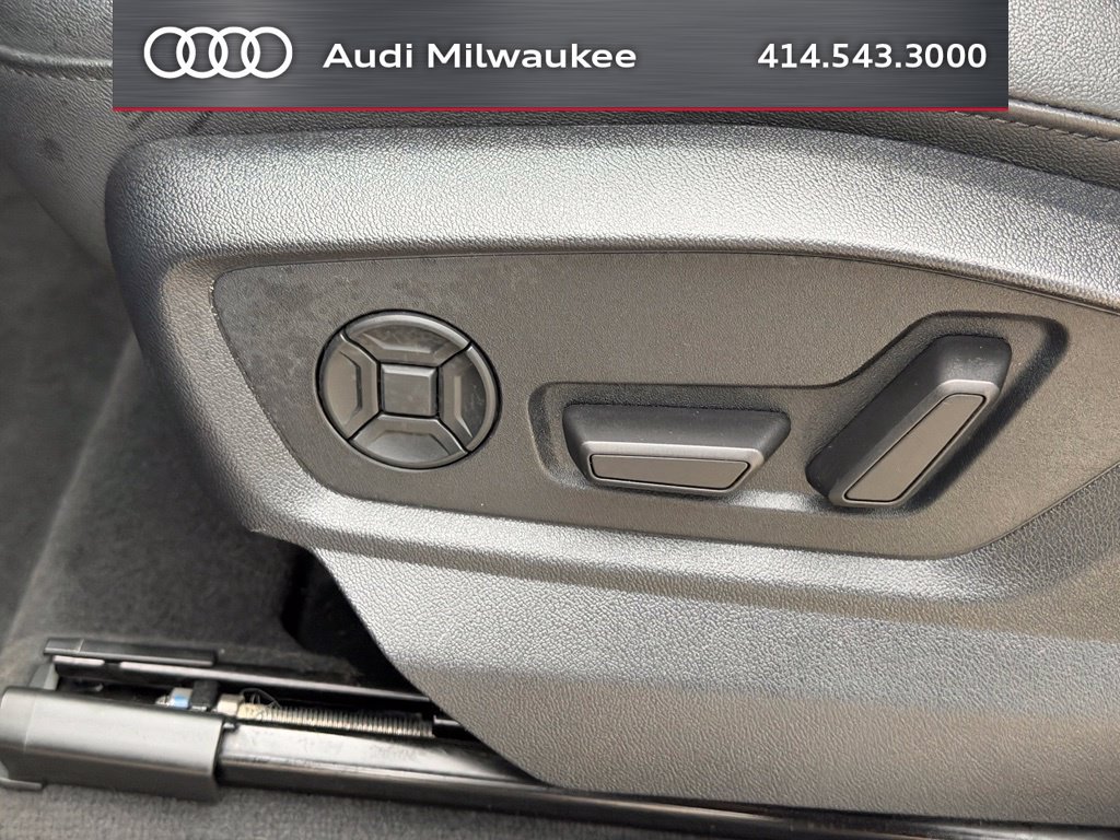 Used 2023 Audi Q7 3.0T Premium Plus AWD/4WD image 22