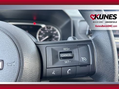 Used 2024 Nissan Rogue S image 20