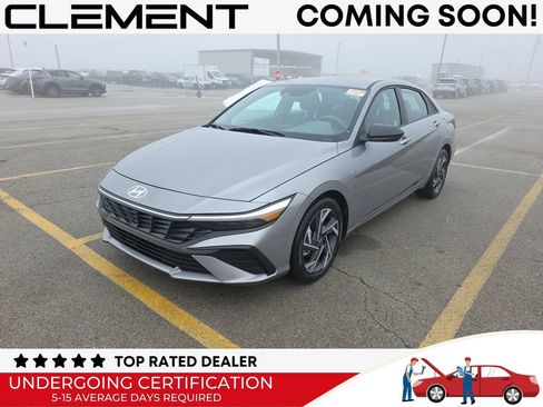 Used 2025 Hyundai Elantra Sport image 1