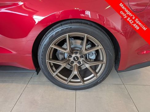 Used 2022 Ford Mustang GT Premium w/ Equipment Group 401A RWD image 20