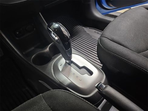 Certified 2017 Chevrolet Spark LT image 29