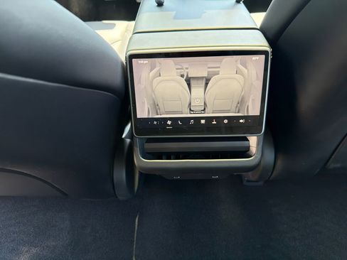 Used 2024 Tesla Model 3 Standard Range RWD image 25