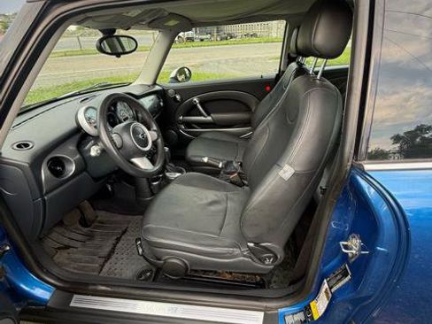 Used 2006 MINI Cooper Hardtop FWD image 11