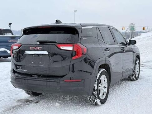 Used 2024 GMC Terrain SLE image 5