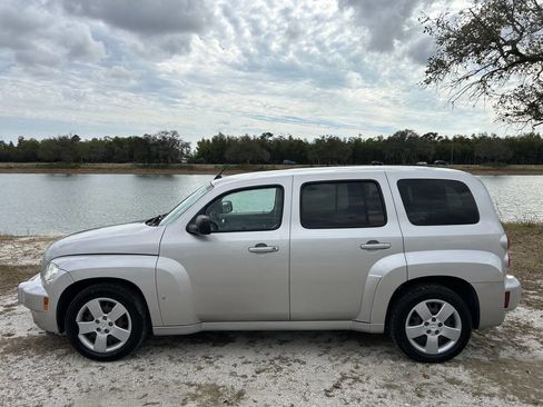 Used 2007 Chevrolet HHR LS image 9