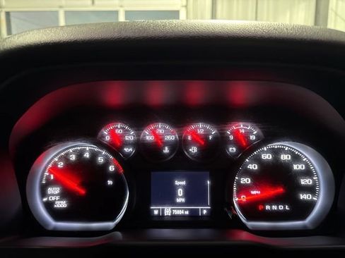 Used 2022 Chevrolet Silverado 1500 Custom AWD/4WD image 8