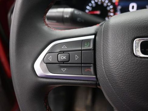 Used 2025 Jeep Compass Trailhawk AWD/4WD image 26