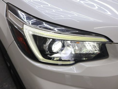 Used 2020 Subaru Forester Touring AWD/4WD image 29