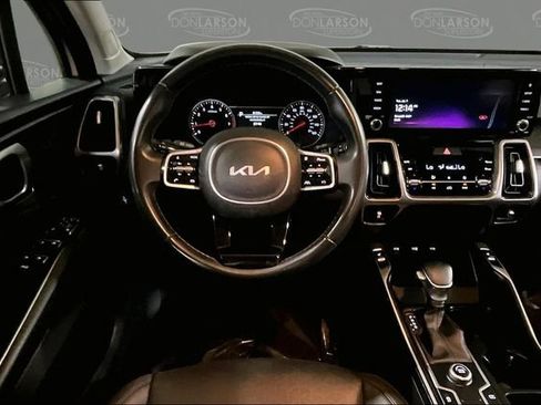 Used 2022 Kia Sorento S FWD image 18