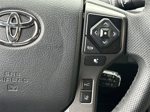 Used 2021 Toyota Tacoma TRD Off-Road image 16