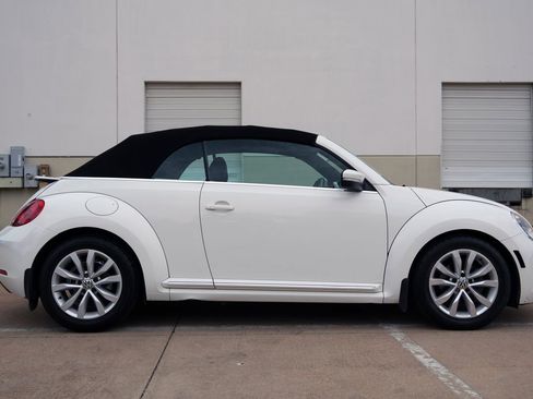 Used 2013 Volkswagen Beetle TDI FWD image 13