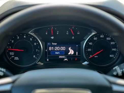 Used 2023 GMC Terrain SLE w/ Driver Convenience Package image 12