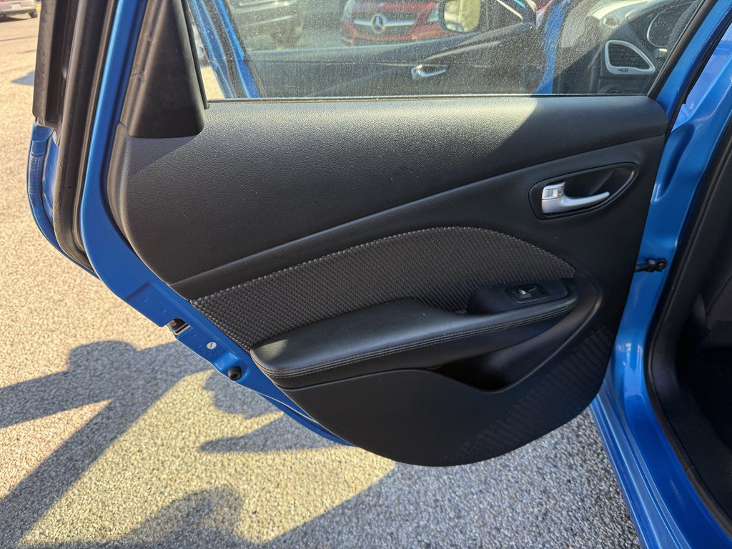 Used 2016 Dodge Dart SE FWD image 13