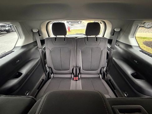 Certified 2021 Jeep Grand Cherokee L Laredo w/ Luxury Tech Group I image 33