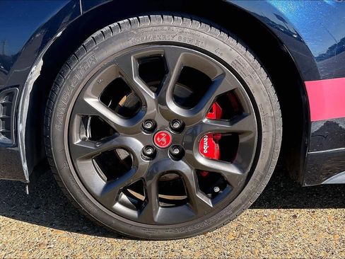 Used 2018 FIAT 124 Spider Abarth w/ Convenience Group image 8