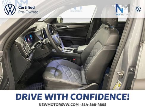 Used 2024 Volkswagen Atlas Cross Sport SE image 9