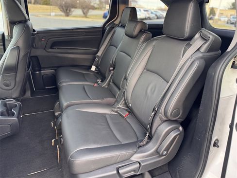 Certified 2024 Honda Odyssey Touring image 12