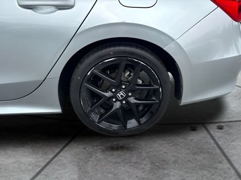 Used 2025 Honda Civic Sport image 18