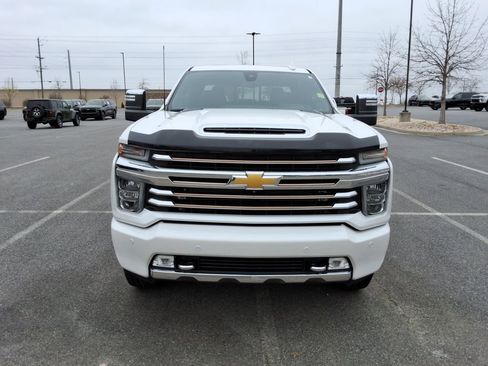 Used 2020 Chevrolet Silverado 2500 High Country w/ Z71 Off-Road Package image 2