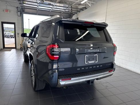Used 2025 Toyota 4Runner Limited AWD/4WD image 6