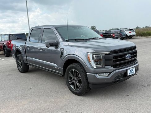 Used 2022 Ford F150 Lariat w/ Equipment Group 502A High AWD/4WD image 2
