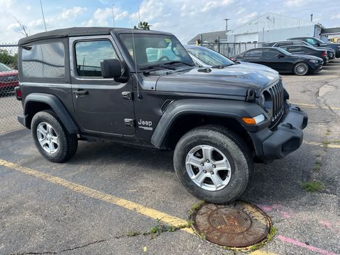 Used 2020 Jeep Wrangler Sport AWD/4WD image 20
