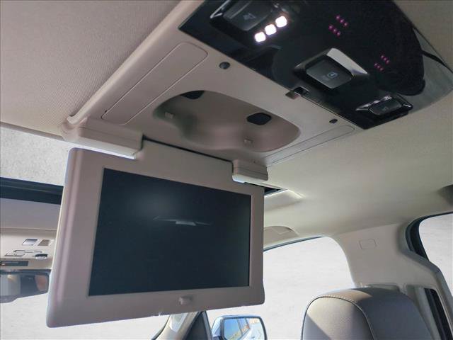 Used 2018 Chevrolet Tahoe Premier AWD/4WD image 18