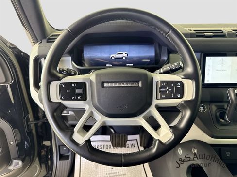 Used 2023 Land Rover Defender 110 SE AWD/4WD image 12