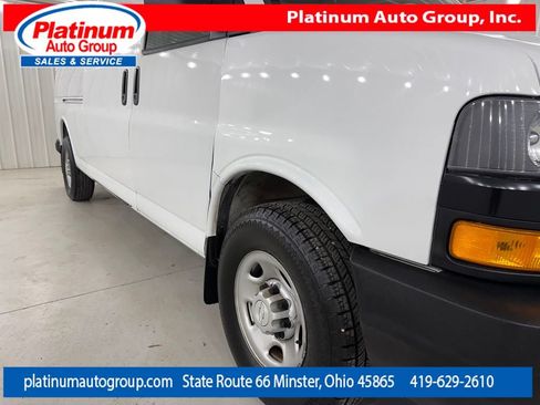 Used 2019 Chevrolet Express 3500 Extended w/ Driver Convenience Package RWD image 44