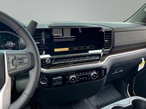 New 2026 GMC Sierra 1500 SLE w/ Preferred Package AWD/4WD image 6