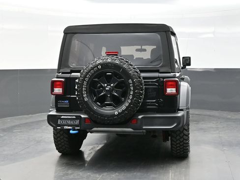 Used 2023 Jeep Wrangler Unlimited AWD/4WD image 6