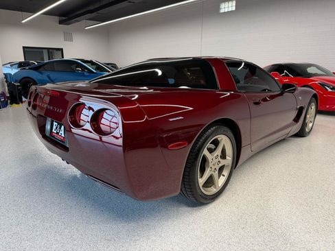 Used 2003 Chevrolet Corvette Coupe w/ Preferred Equipment Group RWD image 13