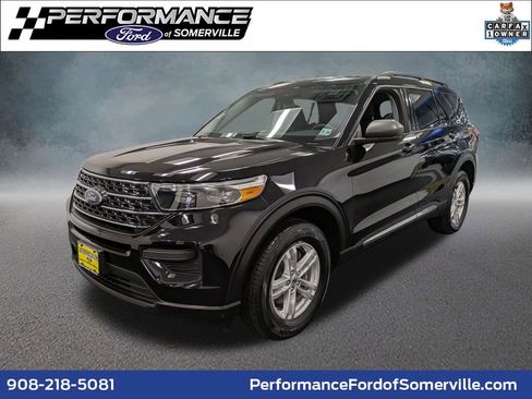Used 2023 Ford Explorer XLT image 1